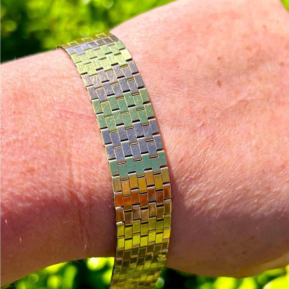 Gold vintage bracelet